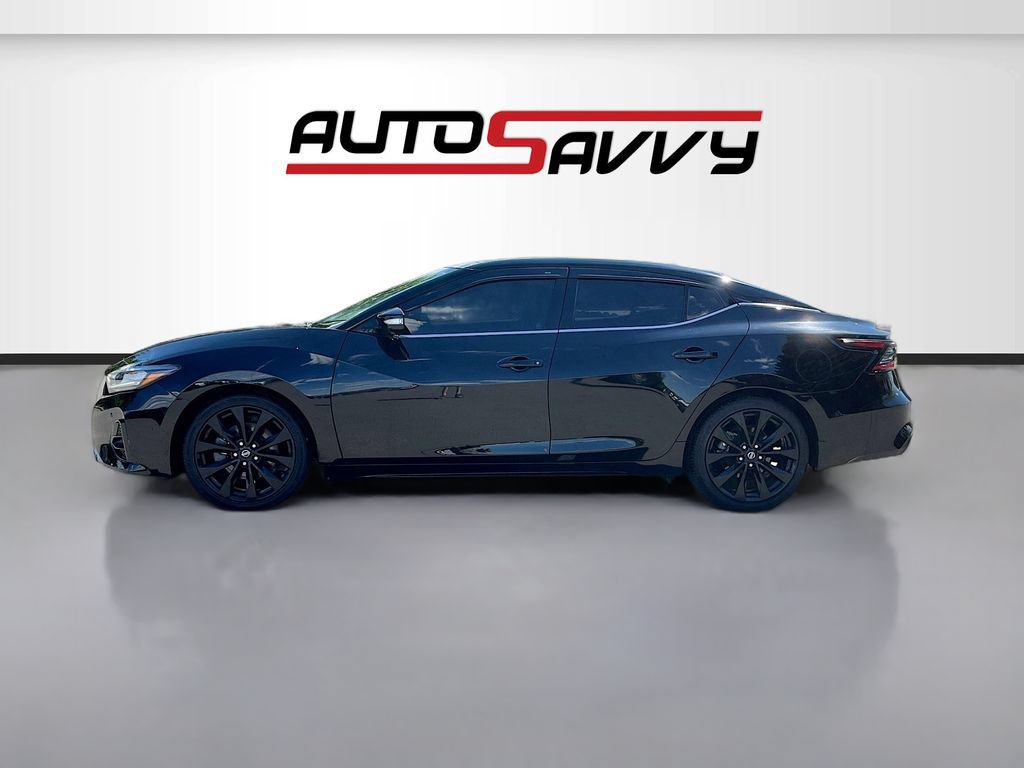Used 2022 Nissan Maxima SR w/ Sport Mat Group FWD image 4