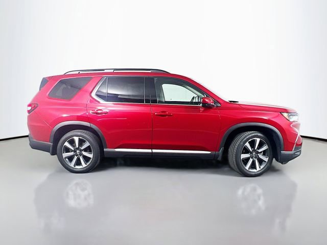 Certified 2025 Honda Pilot Touring image 8