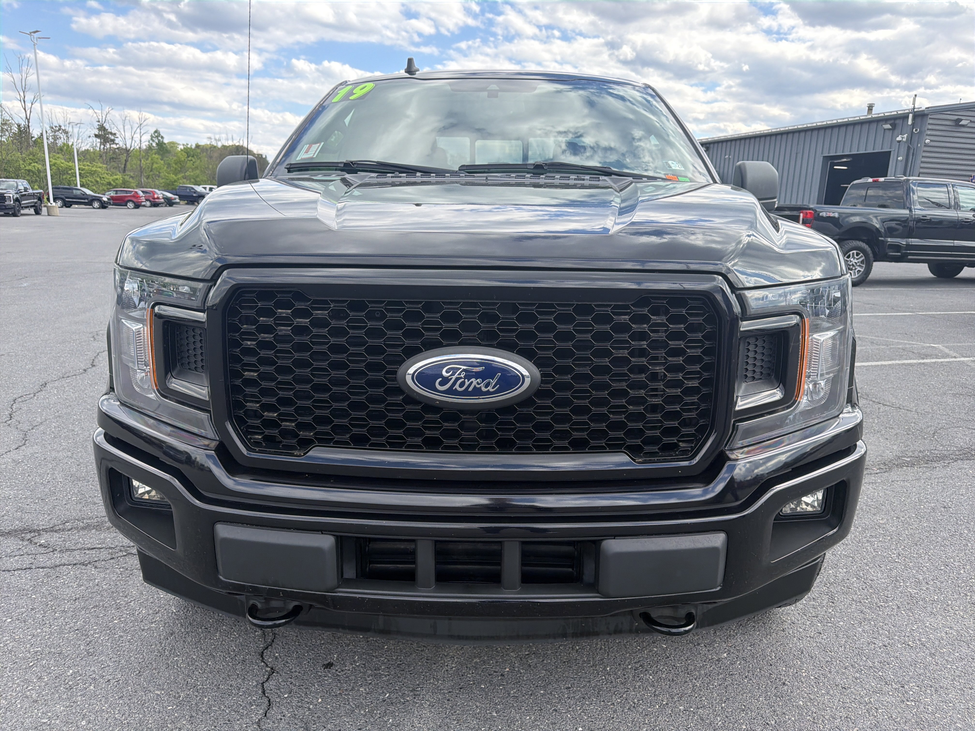 Used 2019 Ford F150 XLT w/ Equipment Group 302A Luxury AWD/4WD image 9