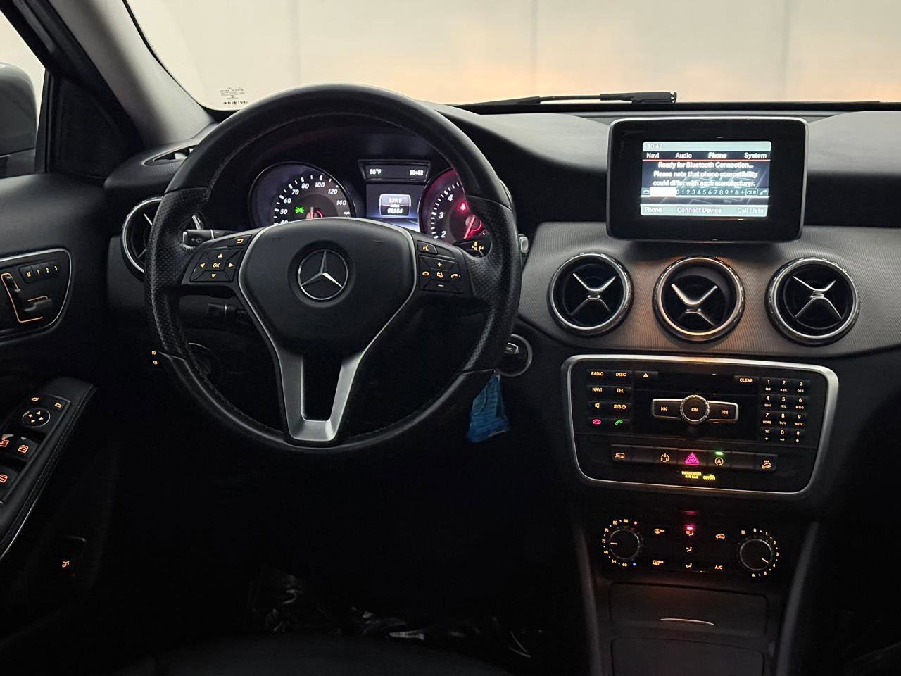 Used 2015 Mercedes-Benz GLA 250 4MATIC image 28