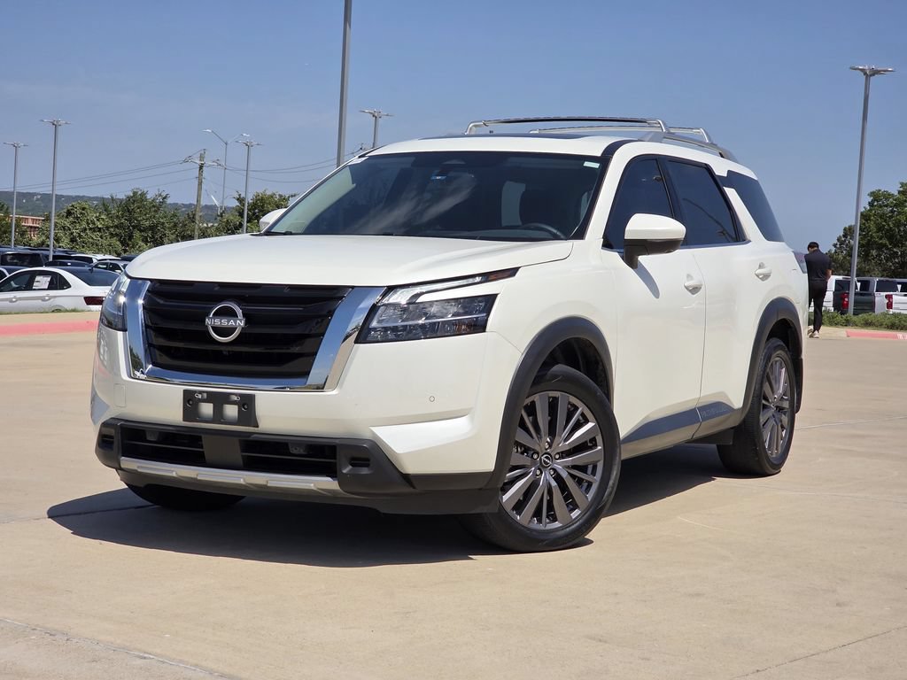 Used 2024 Nissan Pathfinder SL w/ SL Premium Package FWD image 1