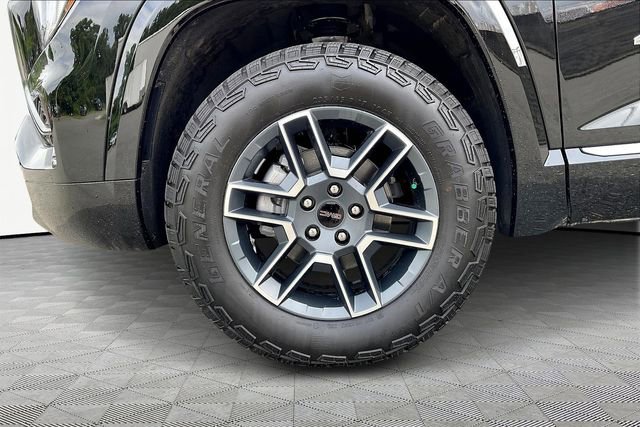 New 2026 GMC Terrain AT4 w/ Convenience Package III image 13