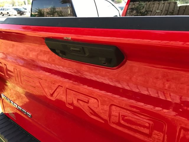 Certified 2025 Chevrolet Silverado 1500 LT AWD/4WD image 32