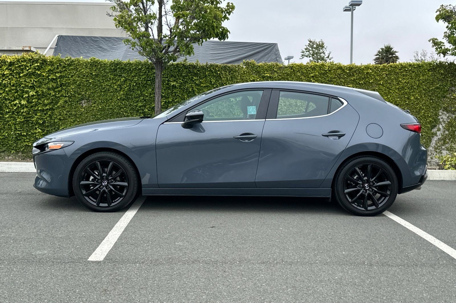 Used 2025 MAZDA MAZDA3 Carbon AWD/4WD image 7