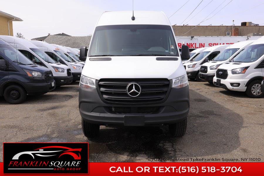 Used 2024 Mercedes-Benz Sprinter 2500 image 2