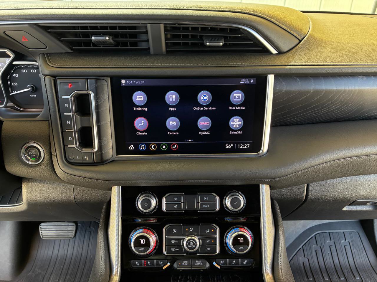 Used 2021 GMC Yukon XL Denali w/ Denali Premium Package image 21