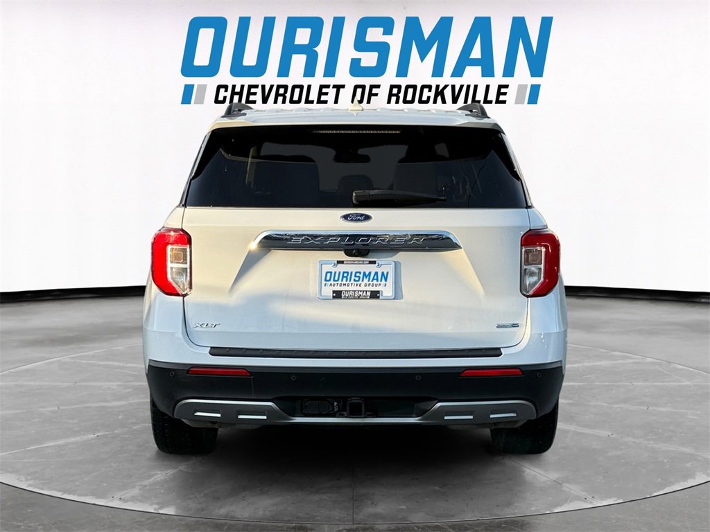 Used 2020 Ford Explorer XLT w/ Equipment Group 202A image 5