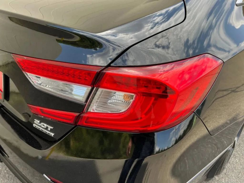 Used 2018 Honda Accord Touring image 35