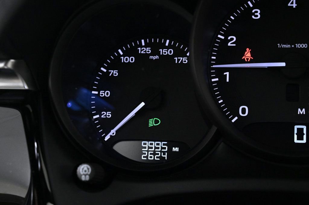 Certified 2024 Porsche Macan image 14