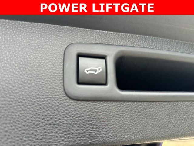 Used 2021 Toyota Highlander XLE AWD/4WD image 45