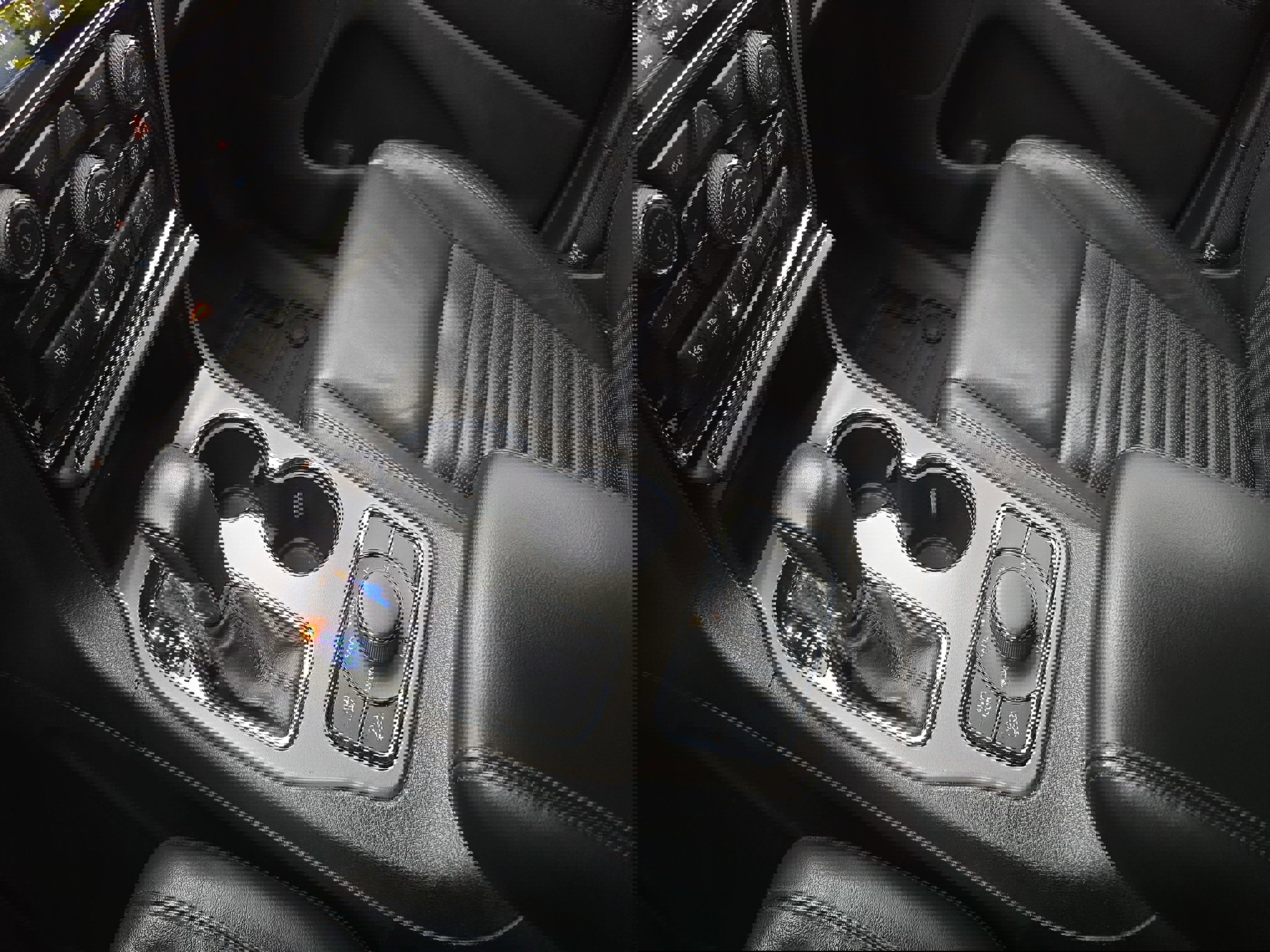 Used 2020 Jeep Grand Cherokee Limited X image 25