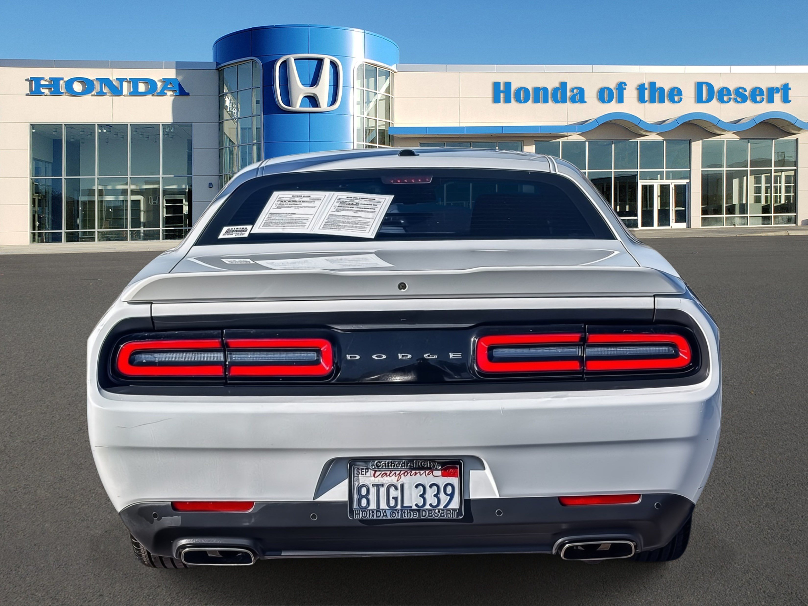 Used 2020 Dodge Challenger SXT w/ Driver Convenience Group RWD image 6