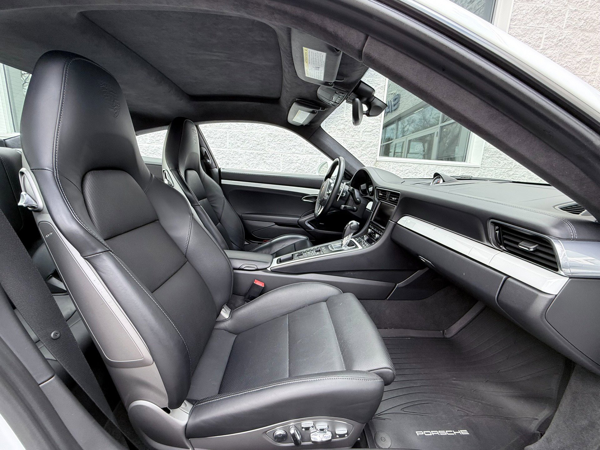 Used 2013 Porsche 911 Carrera 4S AWD/4WD image 38
