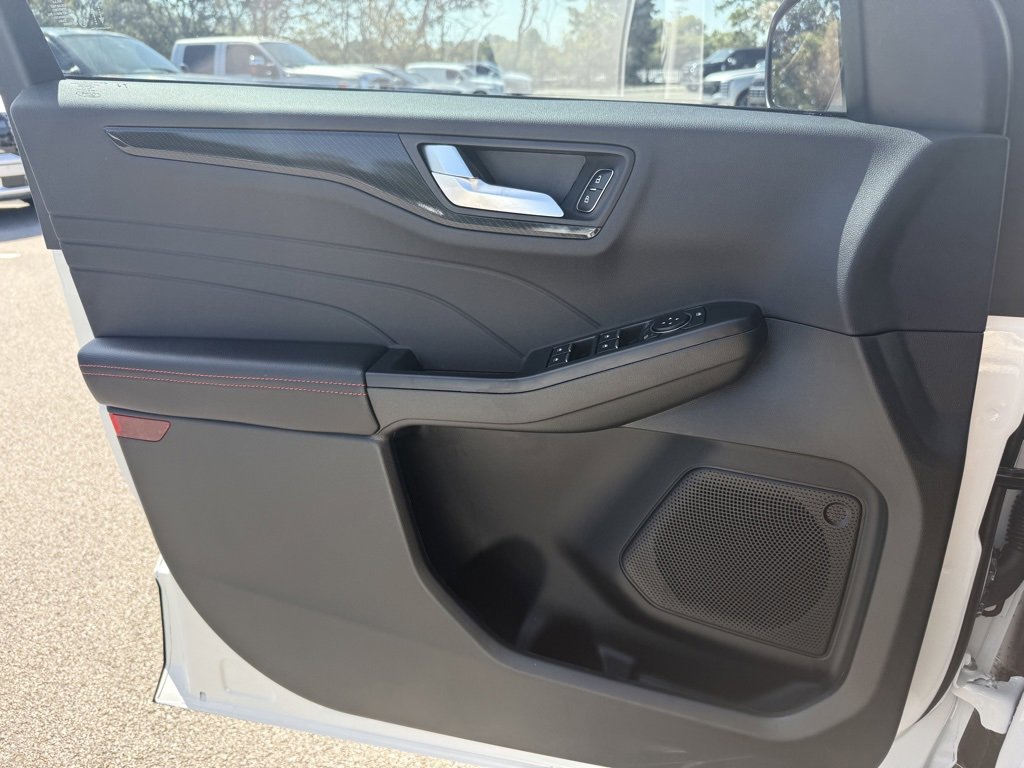 New 2026 Ford Escape ST-Line w/ Tech Pack #1 image 18