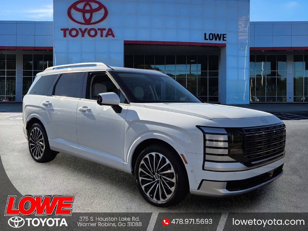 Used 2026 Hyundai Palisade Calligraphy FWD image 1