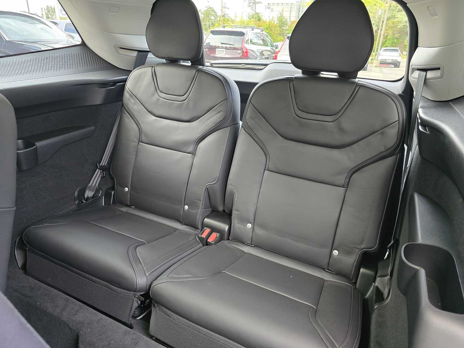 New 2026 Volvo EX90 Ultra AWD/4WD image 17