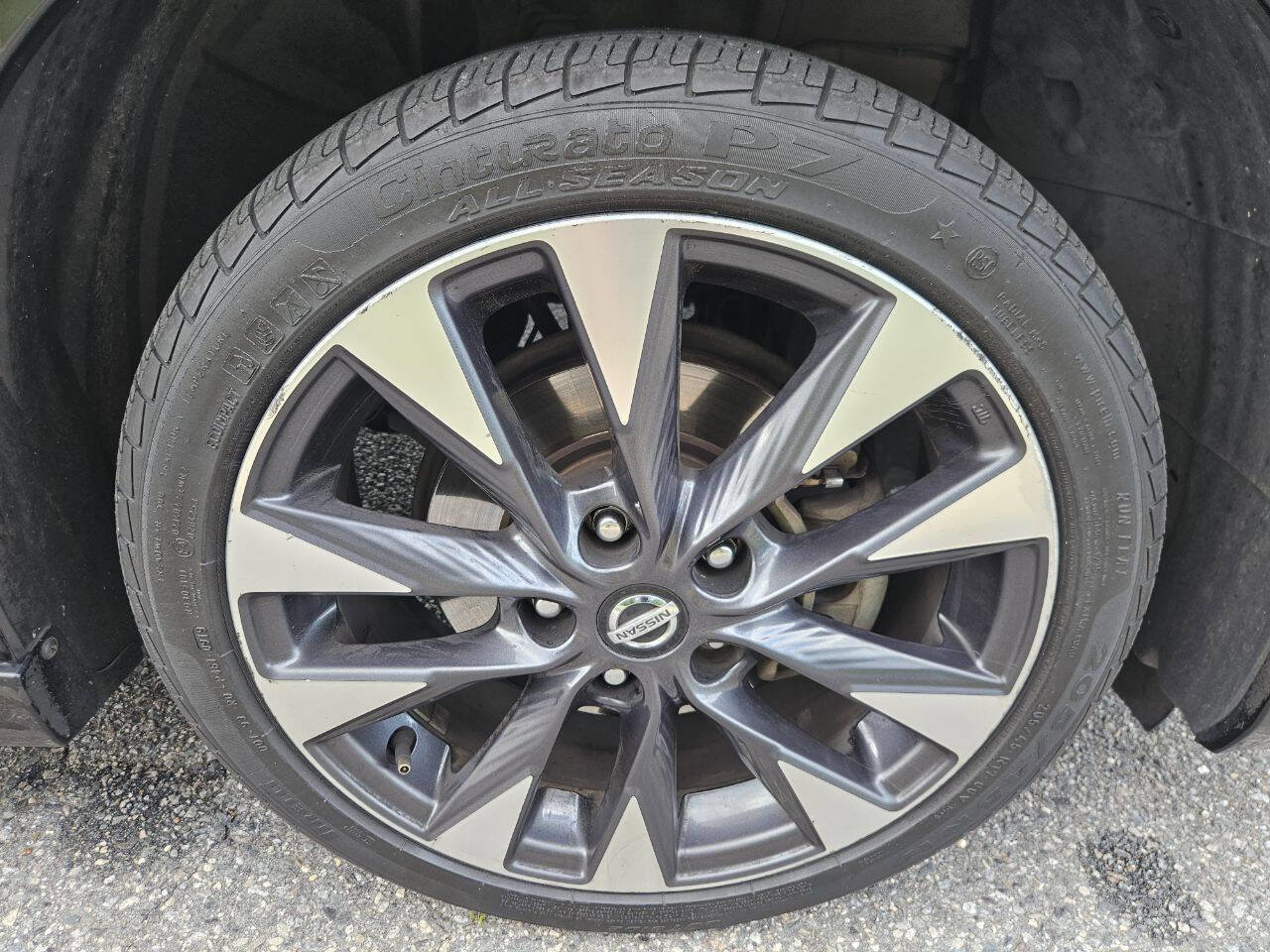 Used 2018 Nissan Sentra SR image 26