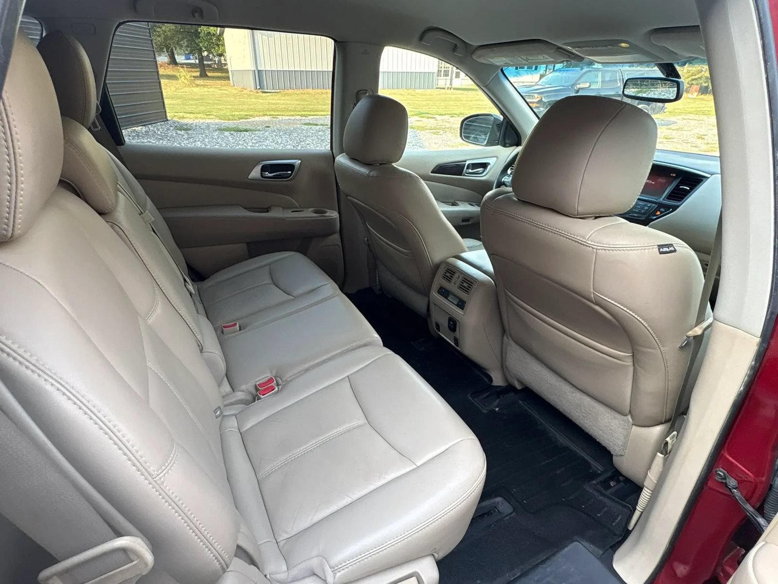 Used 2016 Nissan Pathfinder SL w/ SL Tech Package AWD/4WD image 18