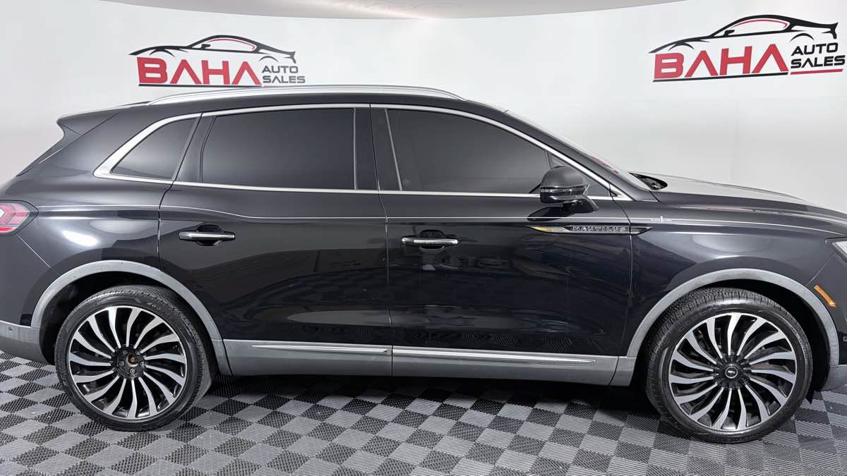 Used 2020 Lincoln Nautilus Black Label w/ Cargo Utility Package AWD/4WD image 8