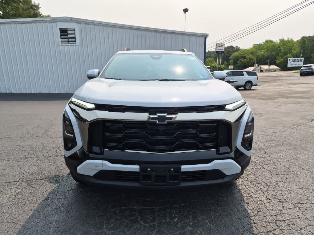 New 2026 Chevrolet Equinox ACTIV w/ Convenience Package III AWD/4WD image 2