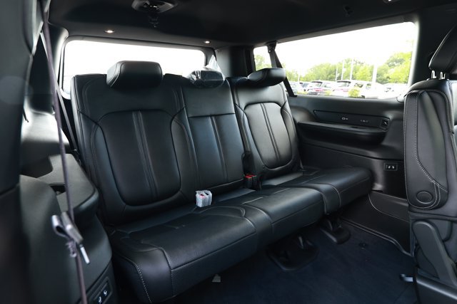 New 2026 Jeep Grand Wagoneer L Limited AWD/4WD image 34