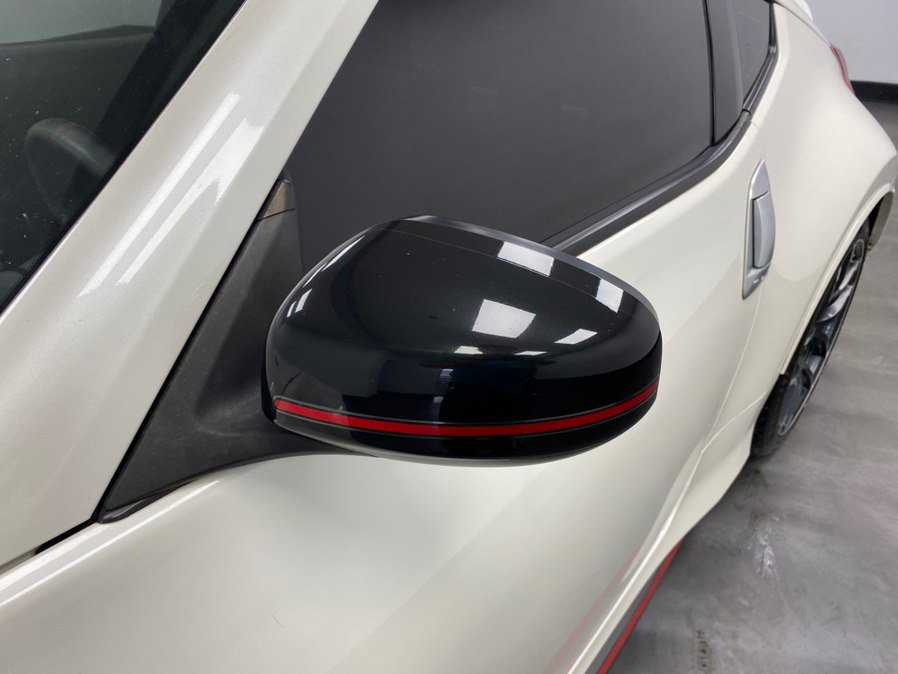 Used 2016 Nissan 370Z NISMO RWD image 12