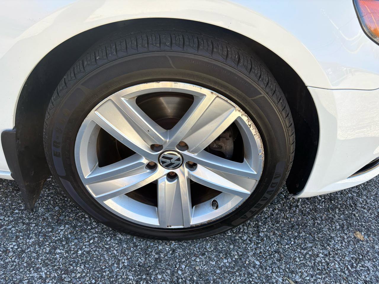 Used 2015 Volkswagen CC Sport FWD image 2