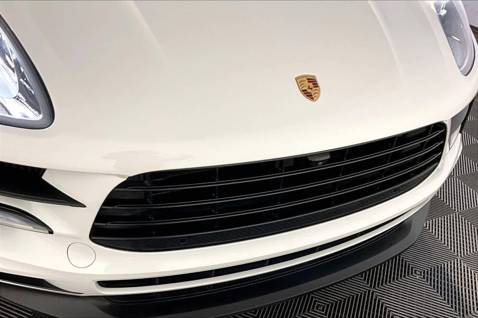 Used 2020 Porsche Macan S AWD/4WD image 32