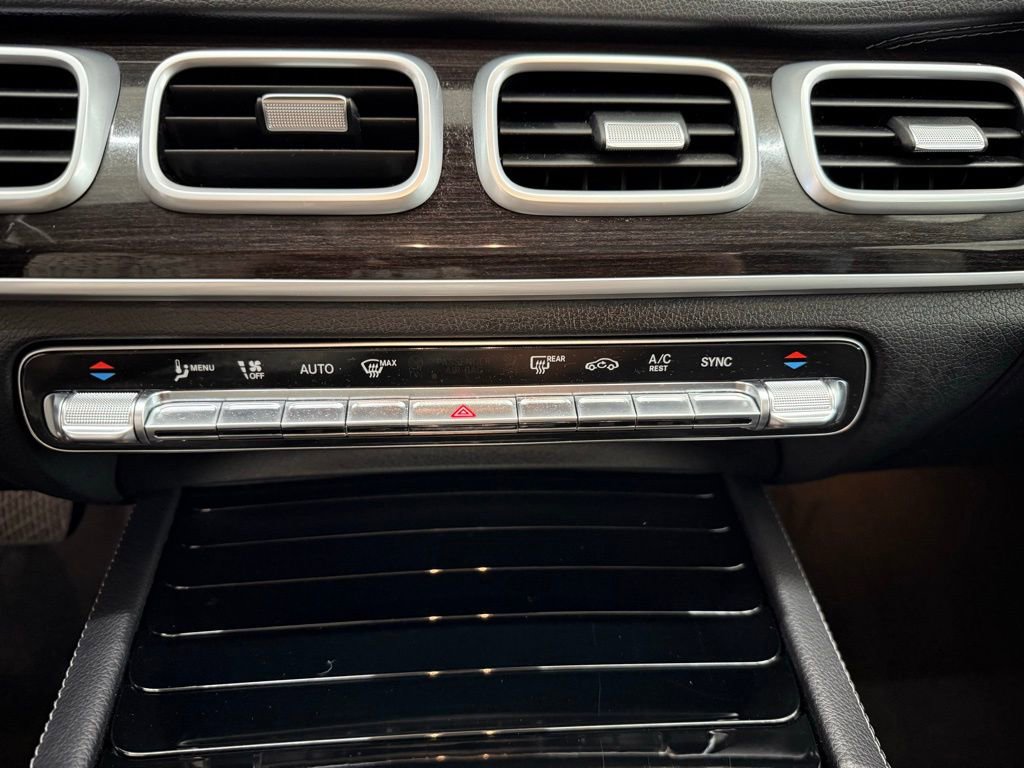 Used 2023 Mercedes-Benz GLS 450 4MATIC image 15