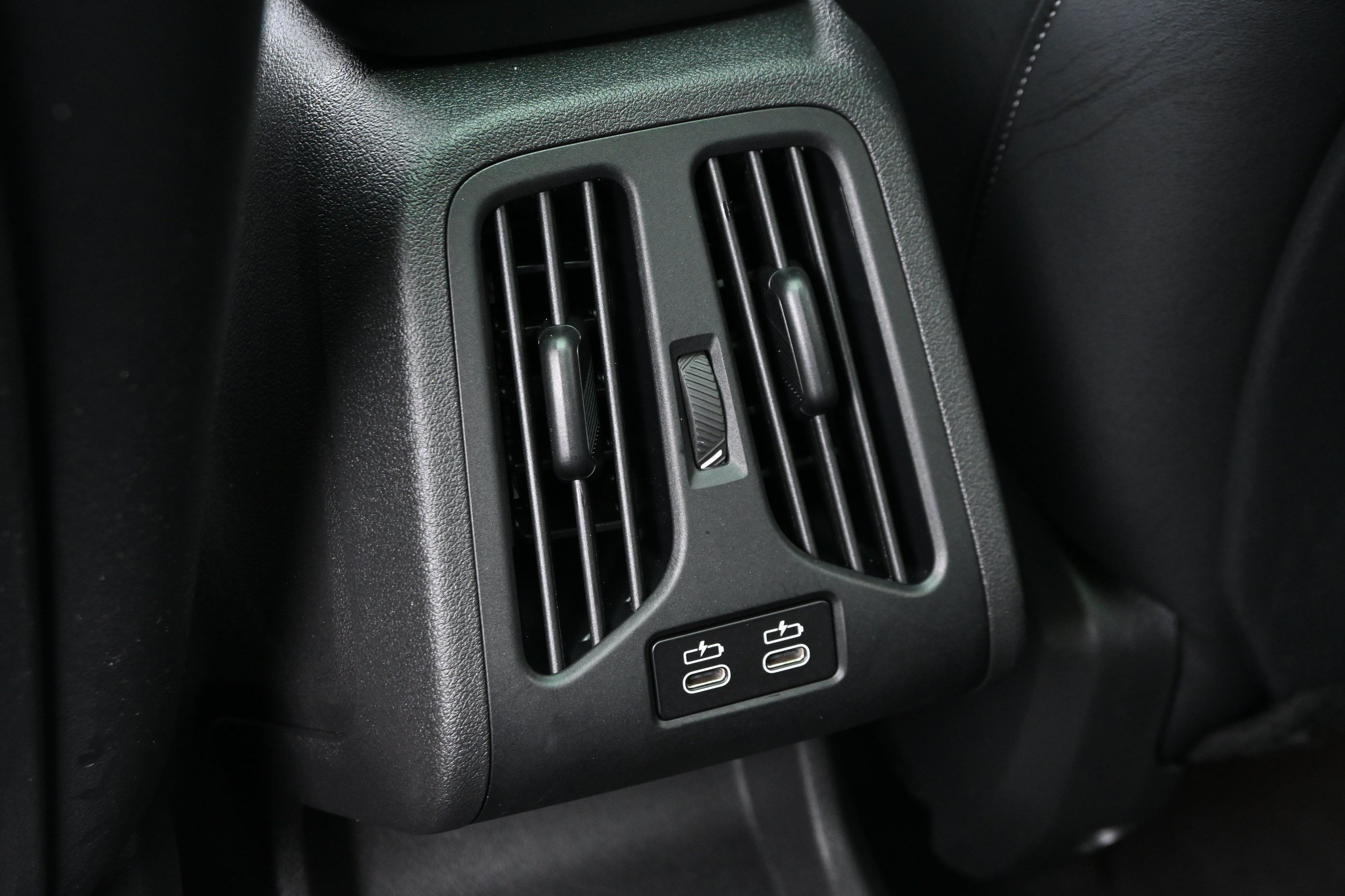 Certified 2026 BMW X2 xDrive28i AWD/4WD image 29