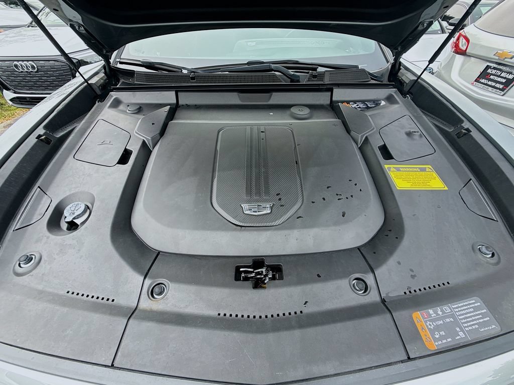 Used 2024 Cadillac Lyriq Tech RWD image 31