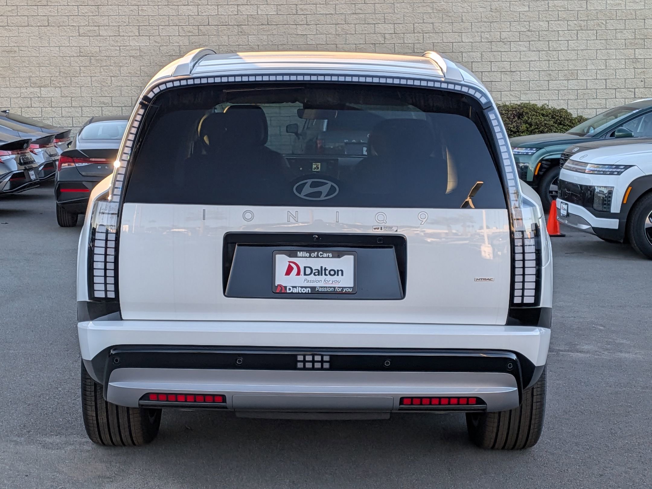 New 2026 Hyundai Ioniq 9 Limited image 3