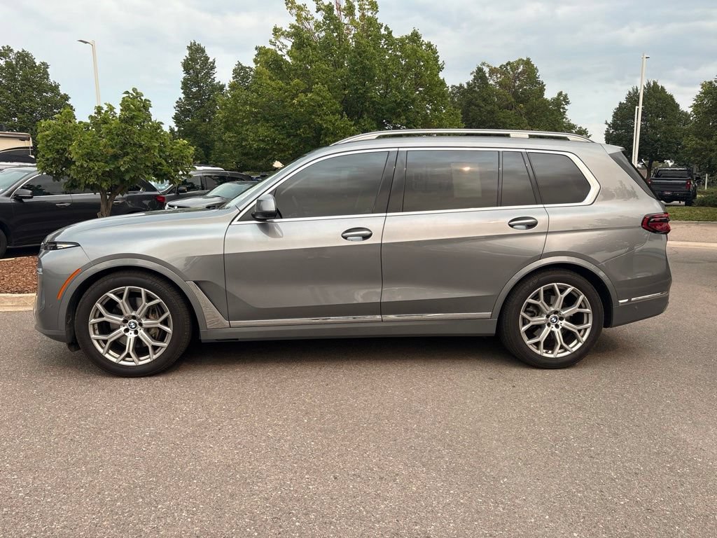 Used 2023 BMW X7 xDrive40i w/ Premium Package AWD/4WD image 2