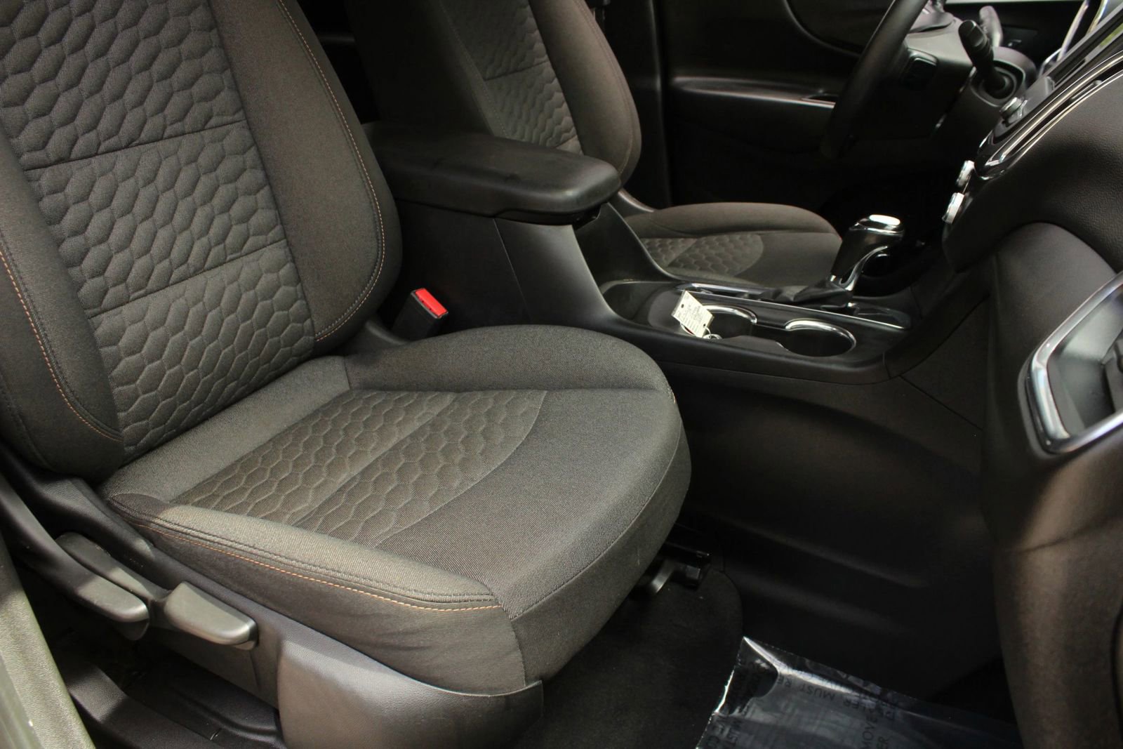 Used 2019 Chevrolet Equinox LT FWD image 31