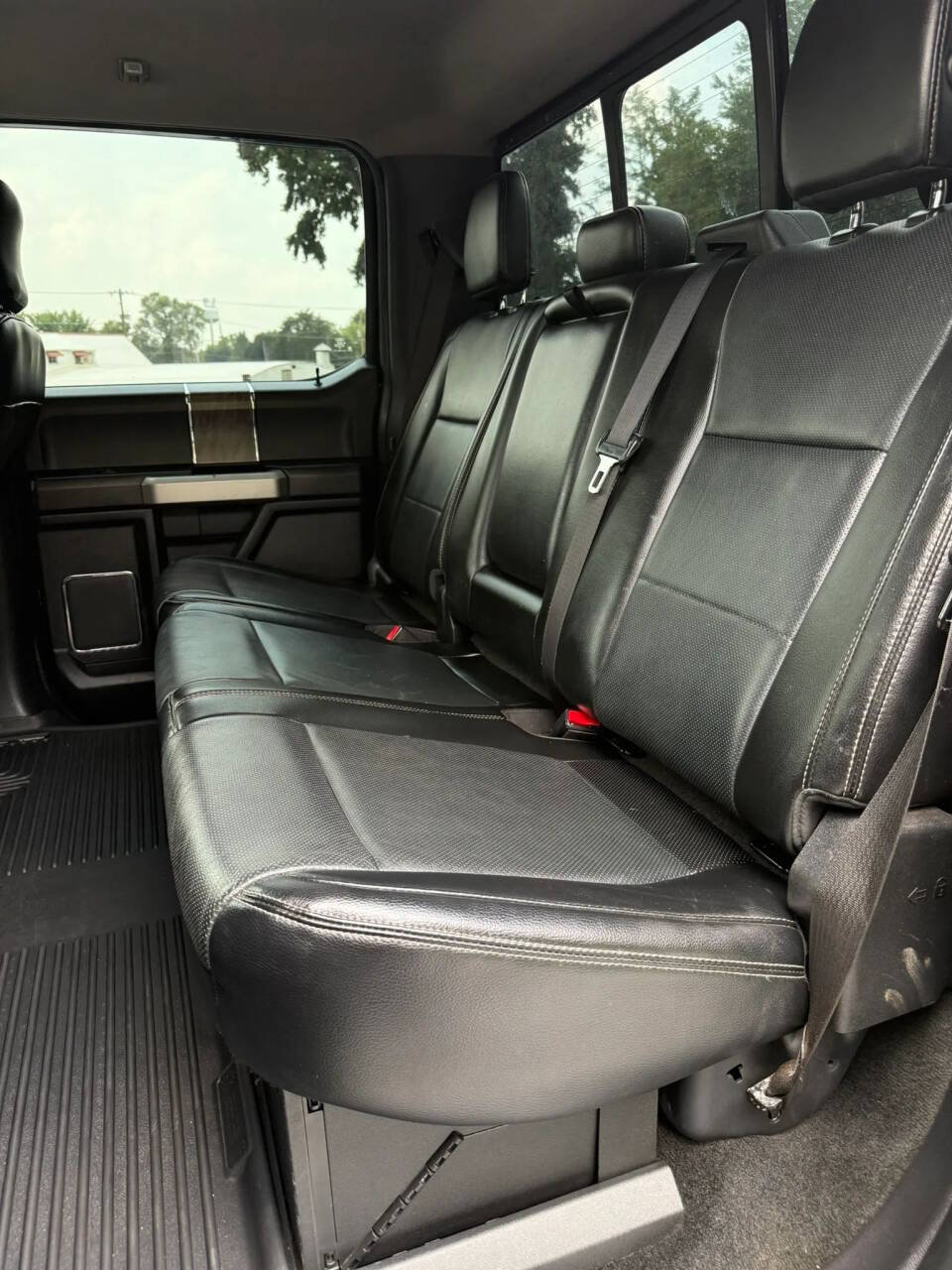 Used 2017 Ford F350 Lariat w/ Chrome Package AWD/4WD image 19