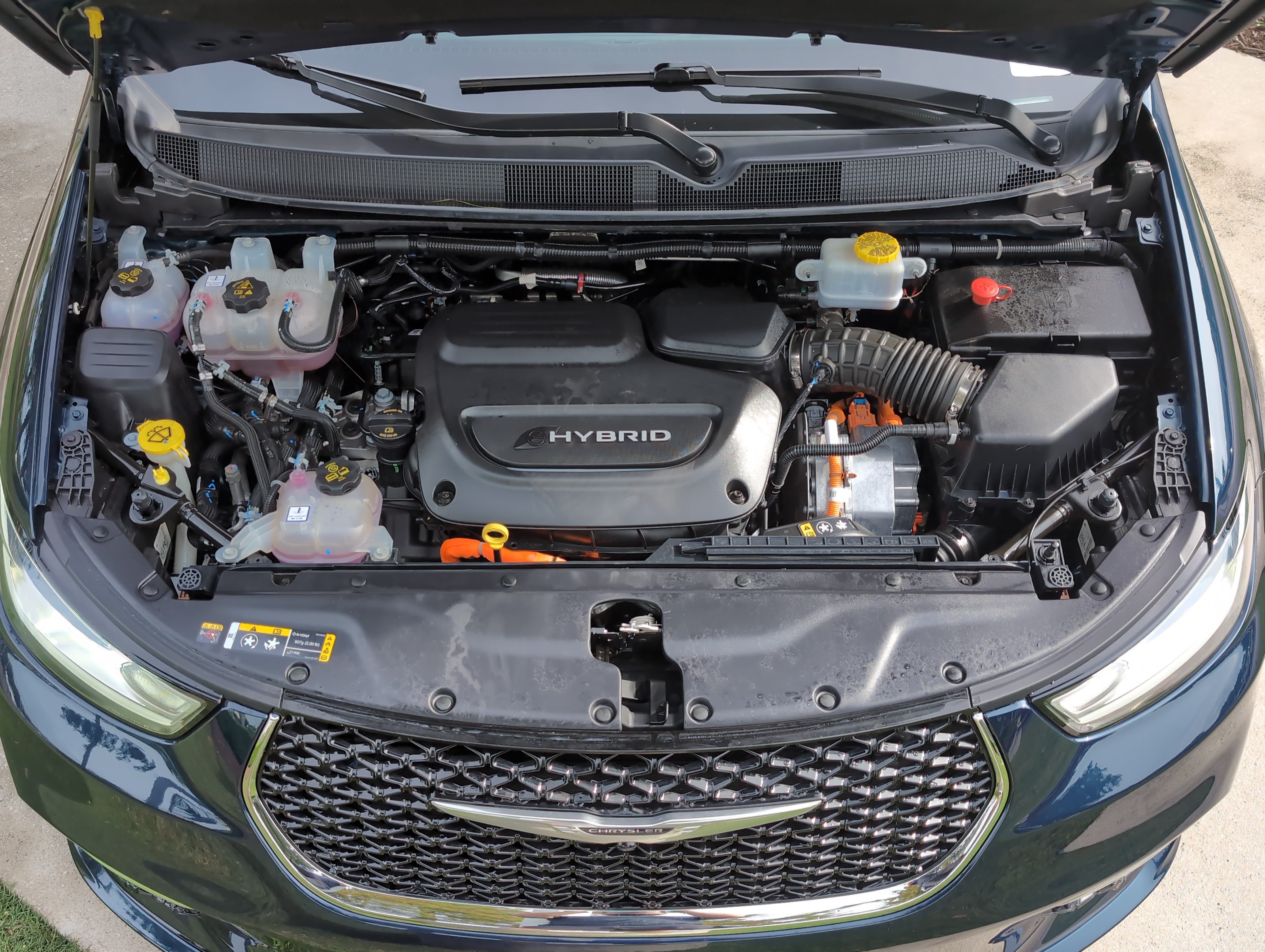 Used 2023 Chrysler Pacifica Limited FWD image 35