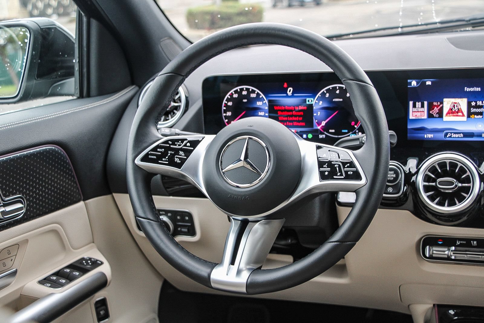 Used 2025 Mercedes-Benz GLA 250 image 15