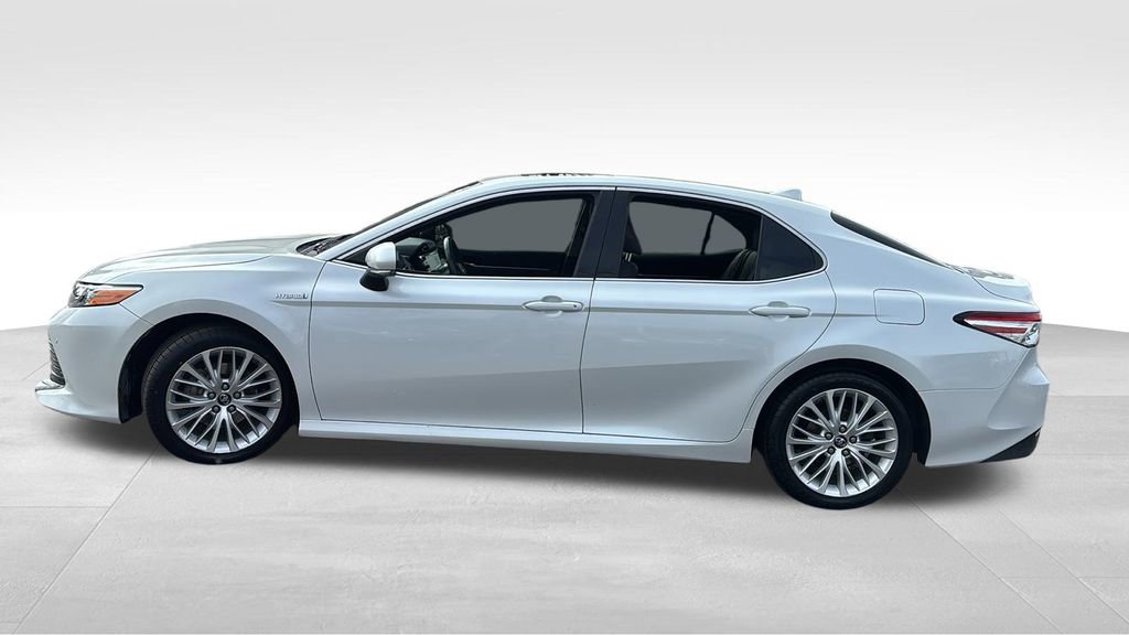 Used 2018 Toyota Camry XLE w/ Audio Package image 4