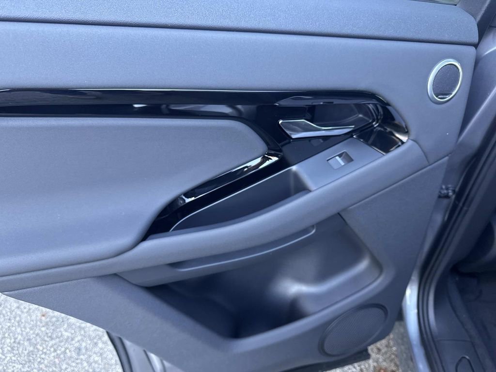 New 2026 Land Rover Range Rover Evoque S image 12