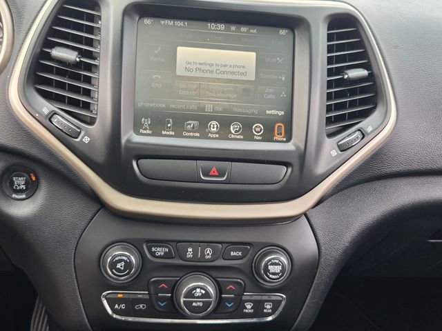 Used 2016 Jeep Cherokee Limited w/ Luxury Group image 16