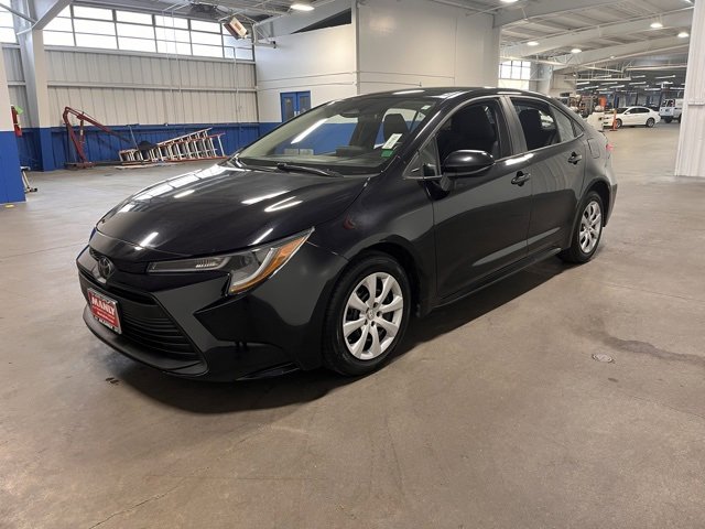 Used 2023 Toyota Corolla LE image 7
