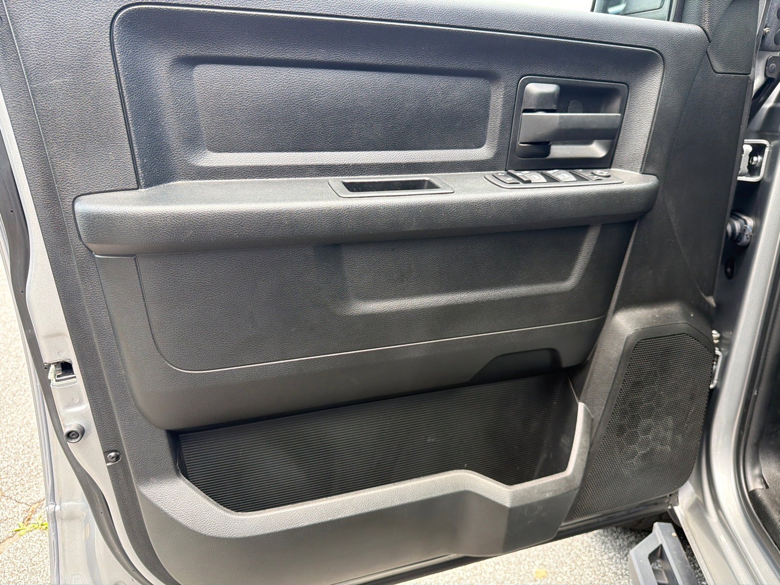 Used 2020 RAM 1500 Tradesman w/ Tradesman SXT Package RWD image 11