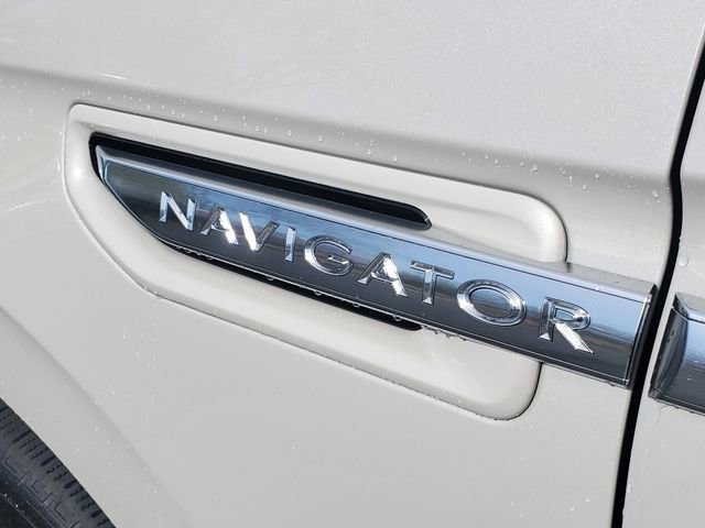 Used 2021 Lincoln Navigator L Reserve w/ Luxury Package image 6