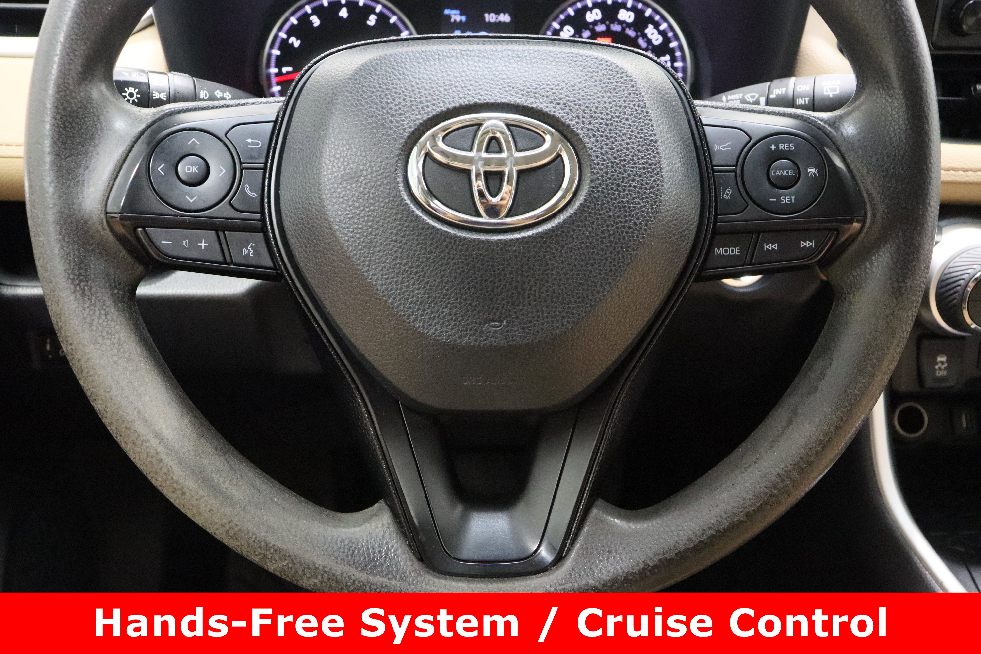 Used 2021 Toyota RAV4 XLE image 24