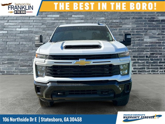 Used 2025 Chevrolet Silverado 2500 Custom w/ Custom Value Package image 4