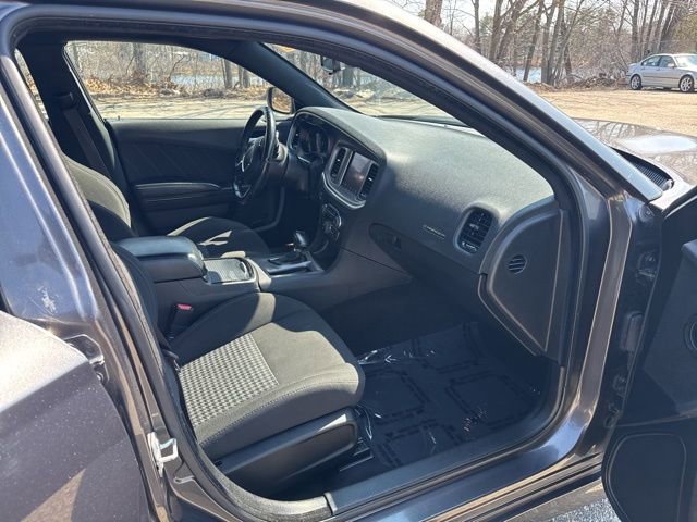 Used 2022 Dodge Charger R/T w/ Blacktop Package image 15