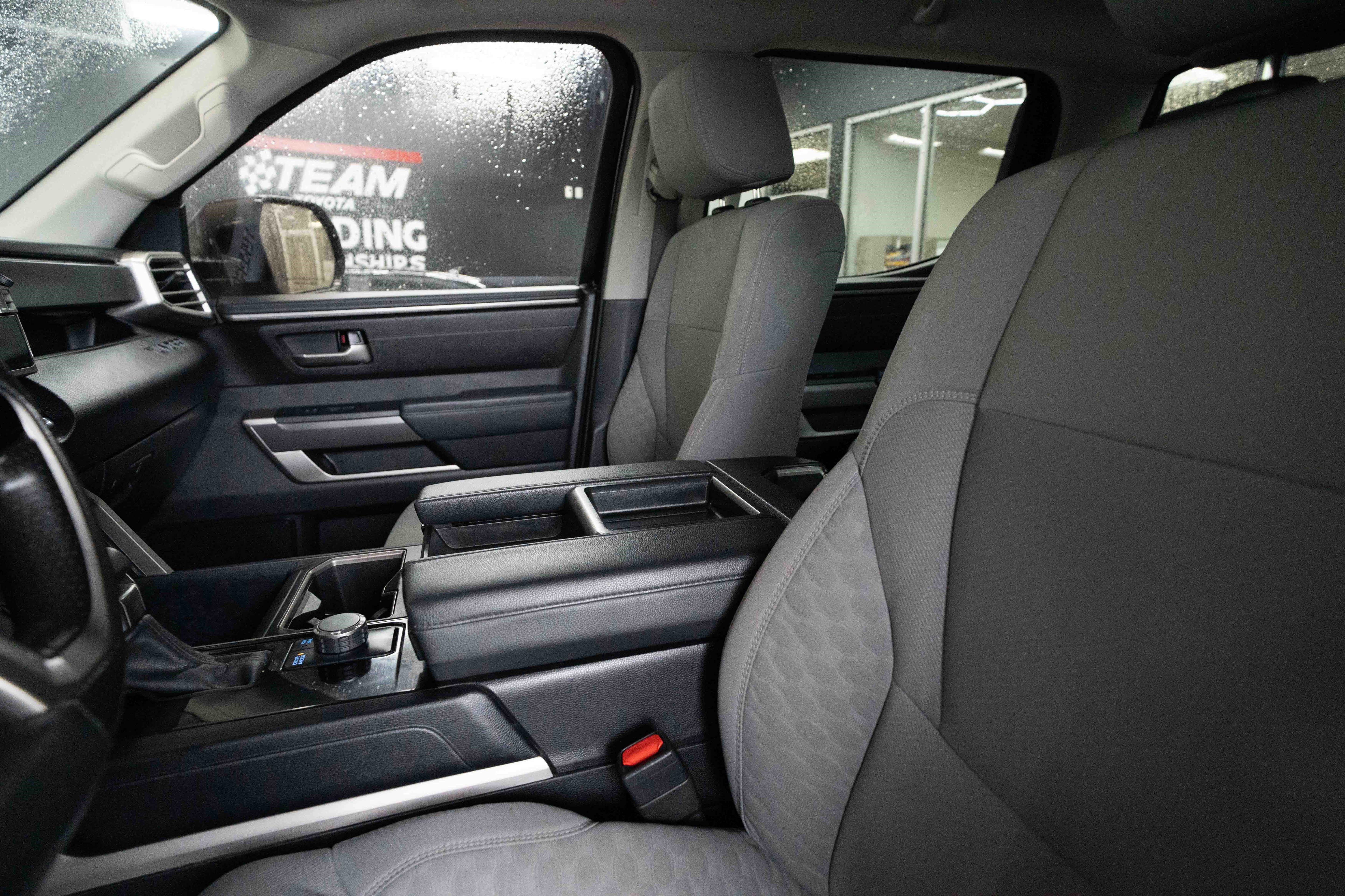 Used 2022 Toyota Tundra SR5 w/ Convenience Package RWD image 10
