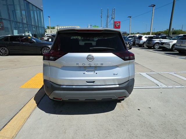 Used 2023 Nissan Rogue SV image 5