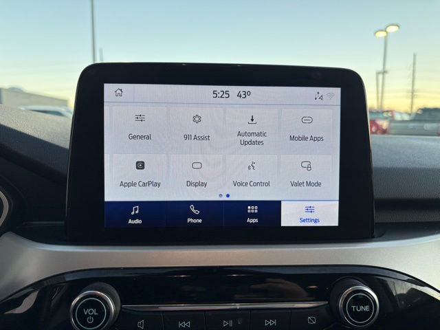 Used 2022 Ford Escape SEL image 17