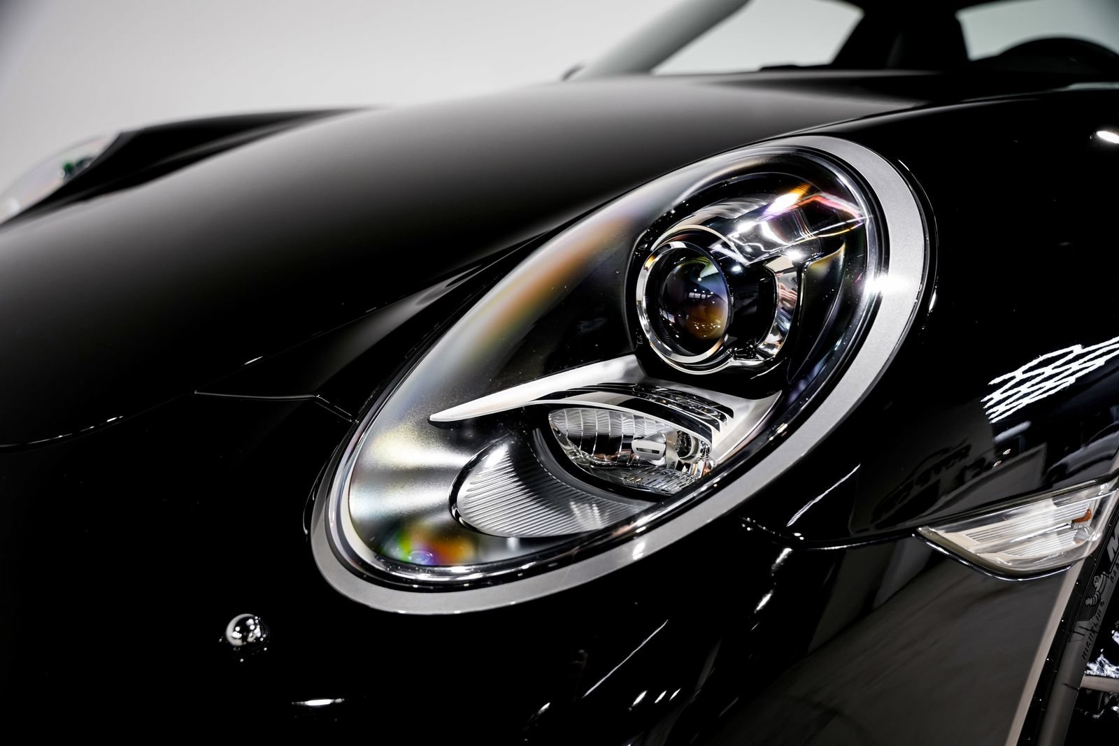 Used 2015 Porsche 911 Targa 4S AWD/4WD image 31